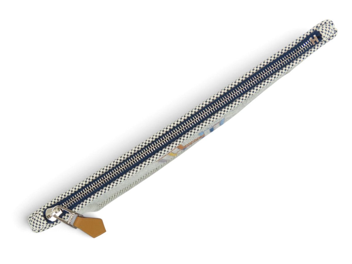 新古品】エルメス HERMES フラットポーチ Hラビリンス PM 刺繍入り