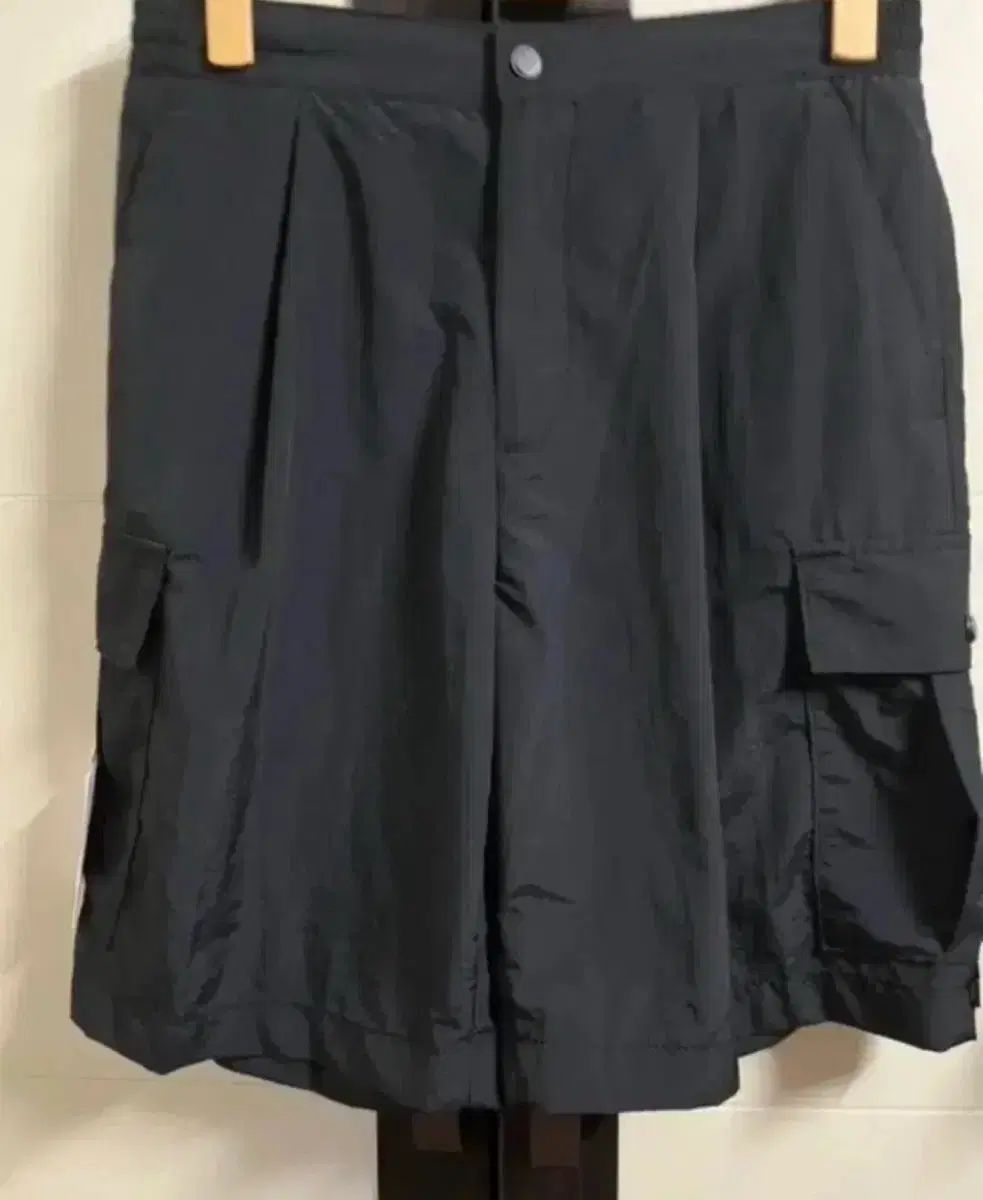 tngt ポケットハーフパンツ 黒 78 (30) サイズ 出品