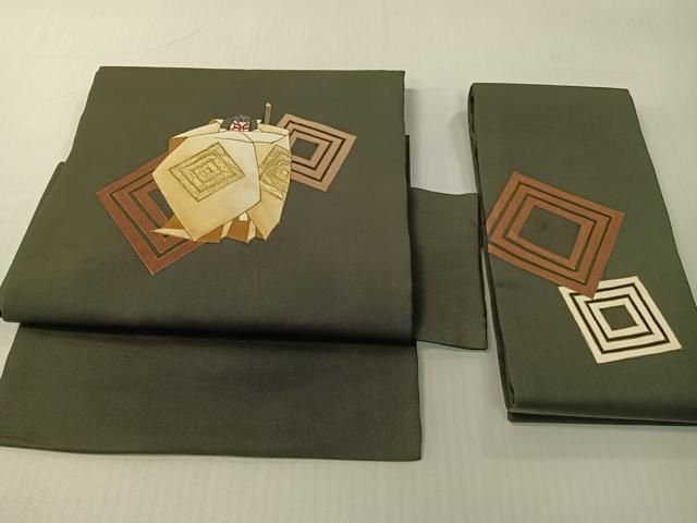 平和屋着物●塩瀬　つけ帯　手描き　歌舞伎　黒地　金彩　正絹　逸品　CABG1727vp
