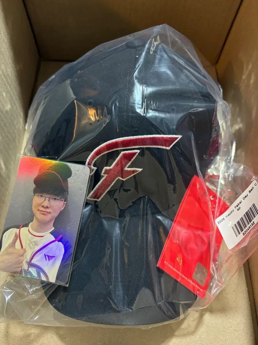 T1 FAKER Happy Faker Day 帽子+トレカ