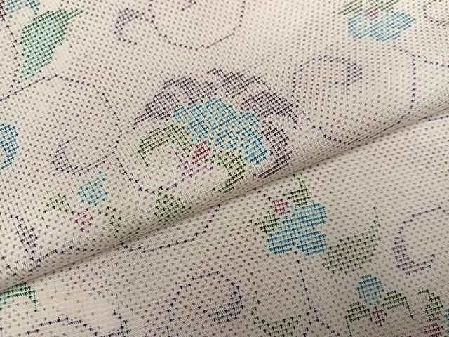 平和屋着物●本場大島紬　カタス7マルキ　飛鳥文　正絹　逸品　AABH3026ph 平和屋着物○本場大島紬 白大島 カタス7マルキ 更紗唐草文 正絹 逸品