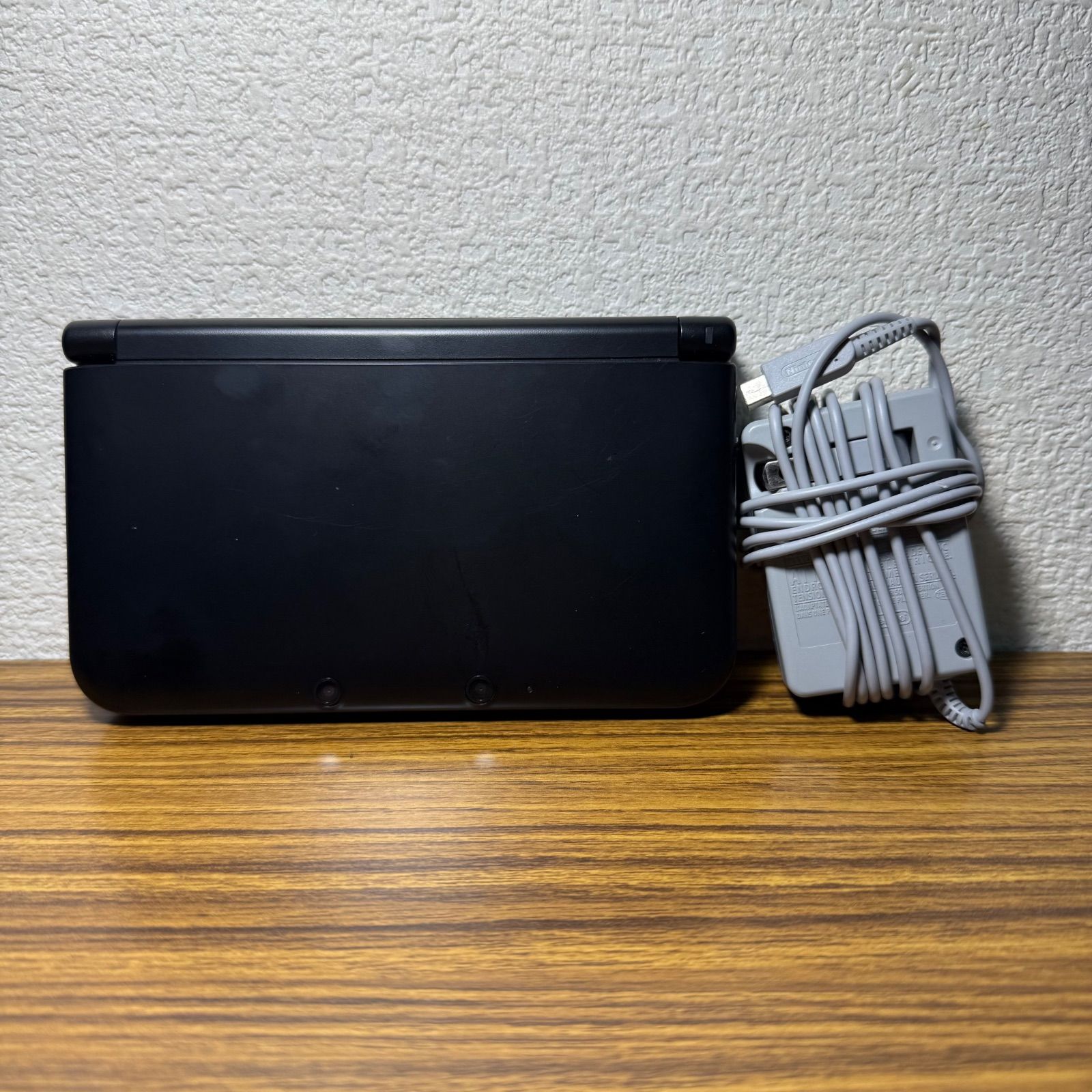 ニンテンドー3DS LL ブラック【動作確認済み・充電器付き】 11,520円