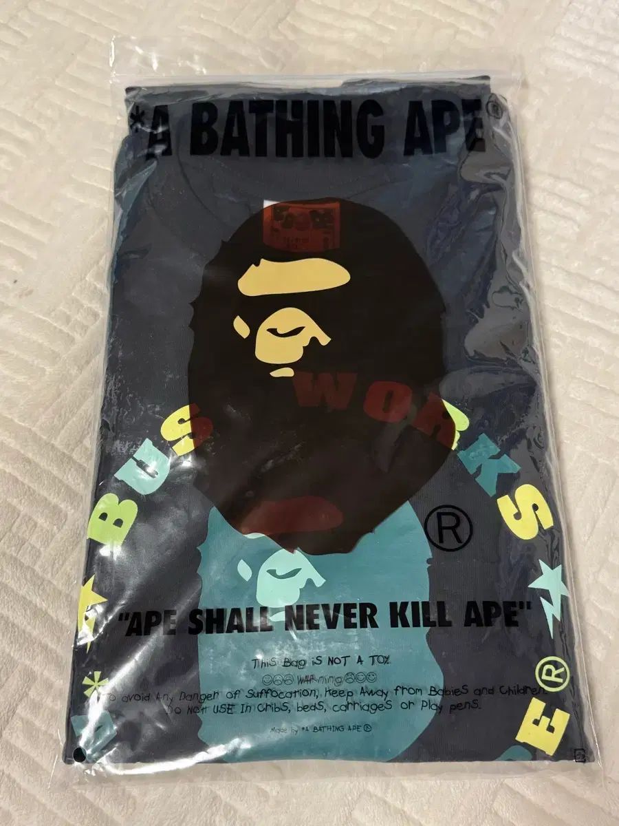 A BATHING APE アベイシングエイプ 半袖Tシャツ Sサイズ 新品 出品