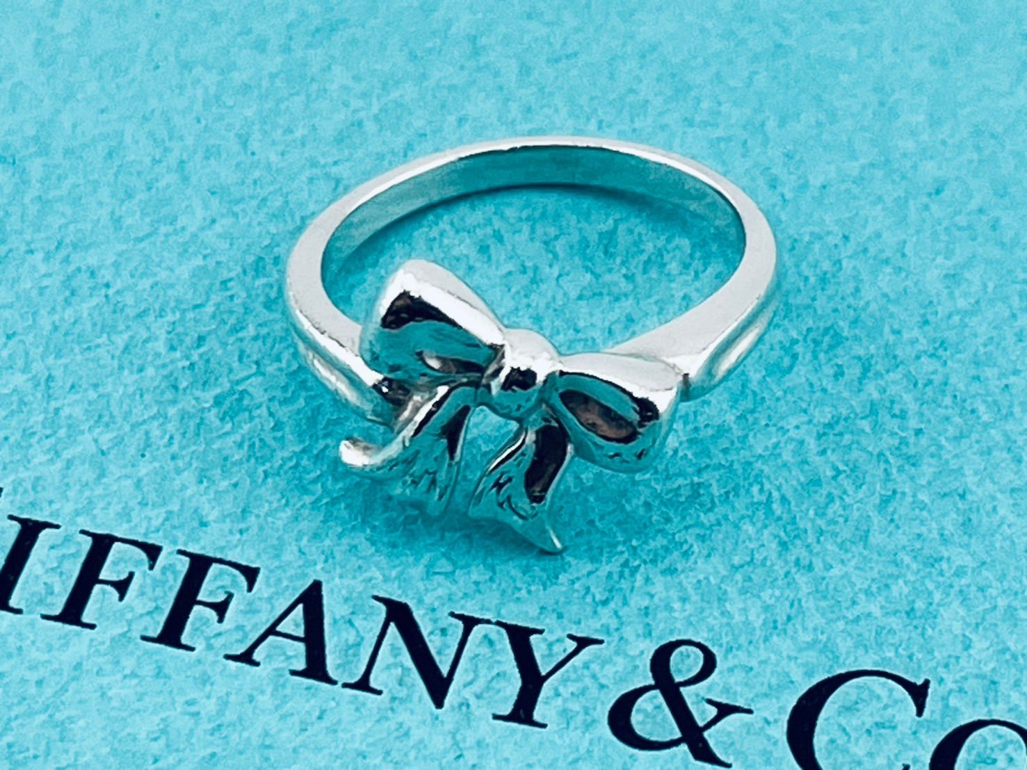 ティファニー　リボン　ボウ　シルバーリング　1990 ヴィンテージ a243 送料無料 オールド ティファニー Tiffany&Co. 1990 リボン リング