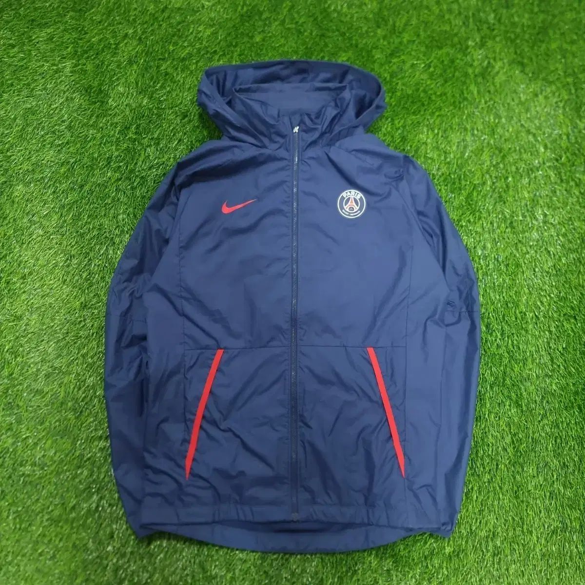 20-21シーズン パリ・サンジェルマンFC PSG NIKE ウィンドブレーカー