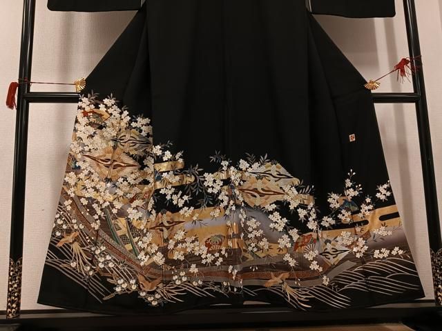 美品❇️後藤久美子ブランド　金彩刺繍　 黒留め袖　 比翼仕立て　フルセット 平和屋着物○女優・後藤久美子ブランド 黒留袖 駒刺繍 向かい鶴扇面
