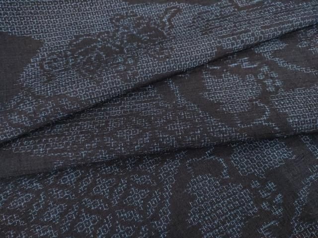 平和屋着物●結城紬　80亀甲　地紙唐草文　正絹　逸品　未使用　AABH3322ck