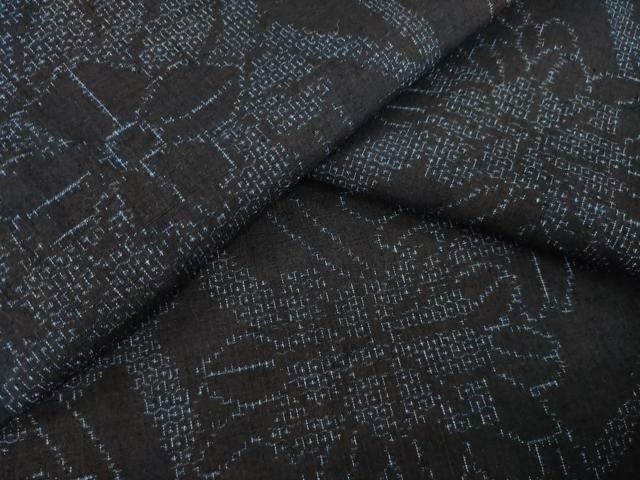 平和屋着物●本場結城紬　重要無形文化財　80亀甲　草花文　正絹　逸品　AABH3327ck
