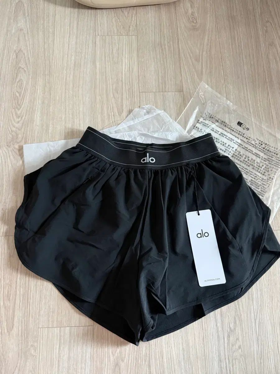 アロ ハーフパンツ S 新品