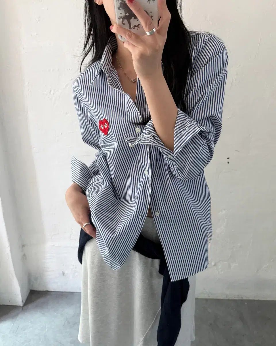 COMME des GARCONS IN BAE ブルーCOLOR ピクセルワッペン ストライプシャツ