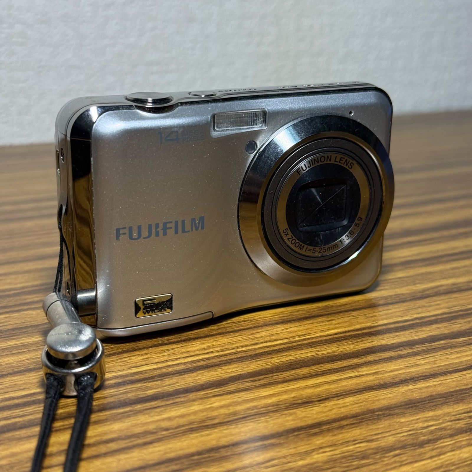 【動作確認済】FUJIFILM FinePix AX デジカメ シルバー 乾電池式 本体のみ
