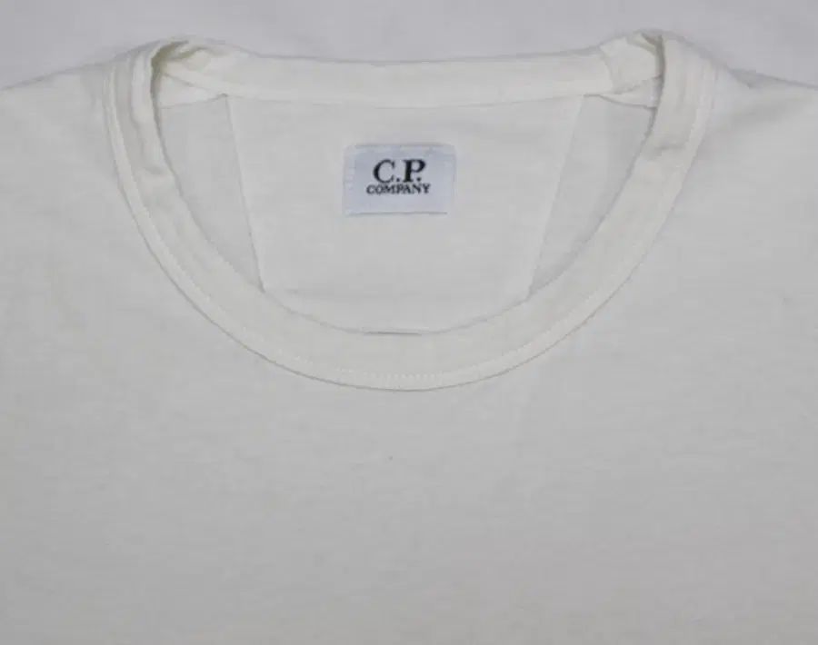 C.P. COMPANY シーピーカンパニー メンズ 100 半袖 ラウンド Tシャツ 洗濯済 きれい/P01