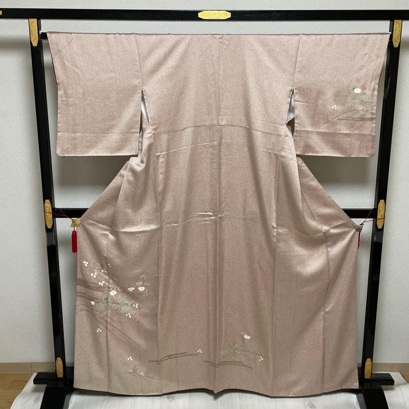 付下げ 裄66 エ霞に菊 紗綾形地紋 細かな染め 着物 正絹 X-1648 - メルカリ
