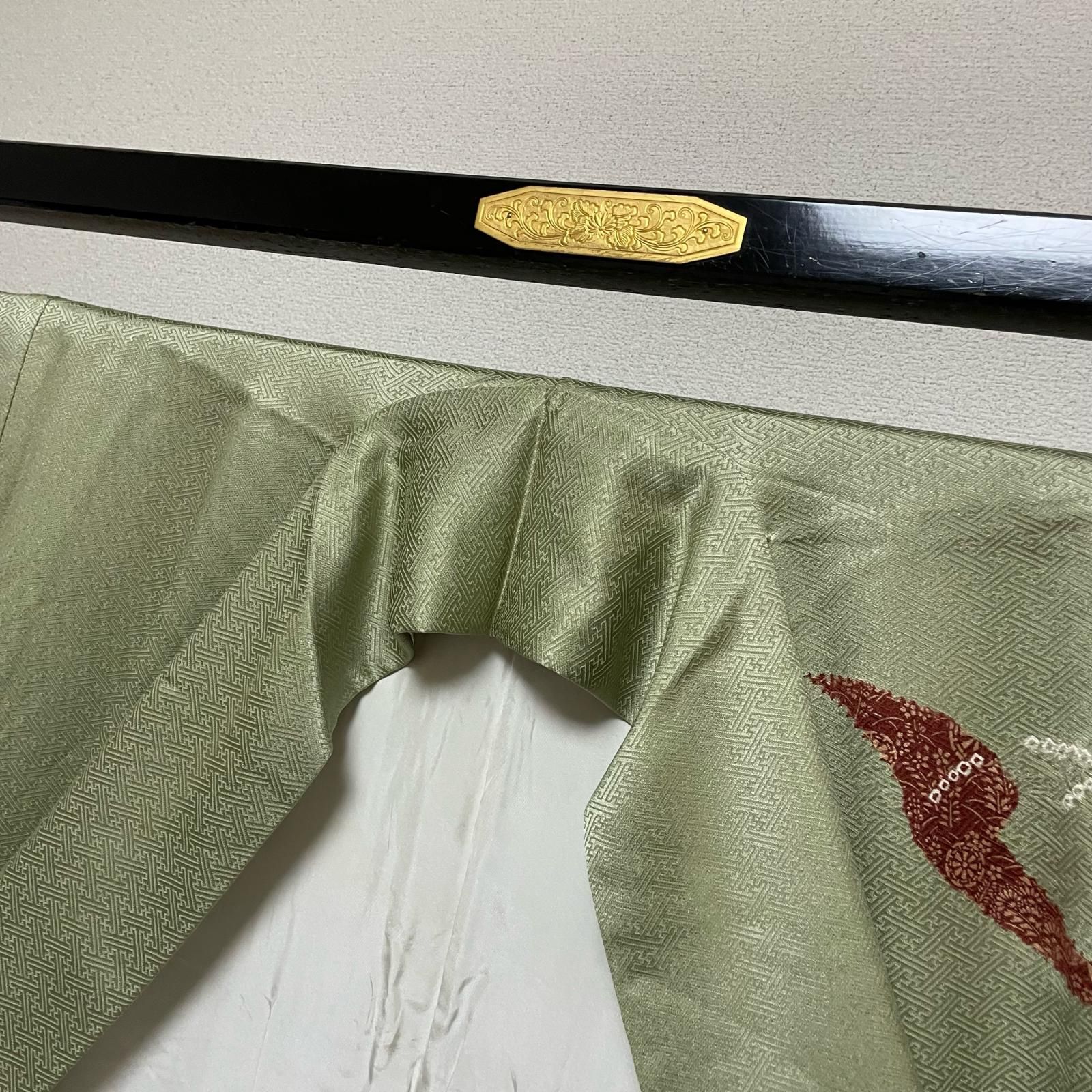 汕頭刺繍 蘇州刺繍 付下げ 絞り 金彩 紗綾形地紋 着物 正絹 X-1715