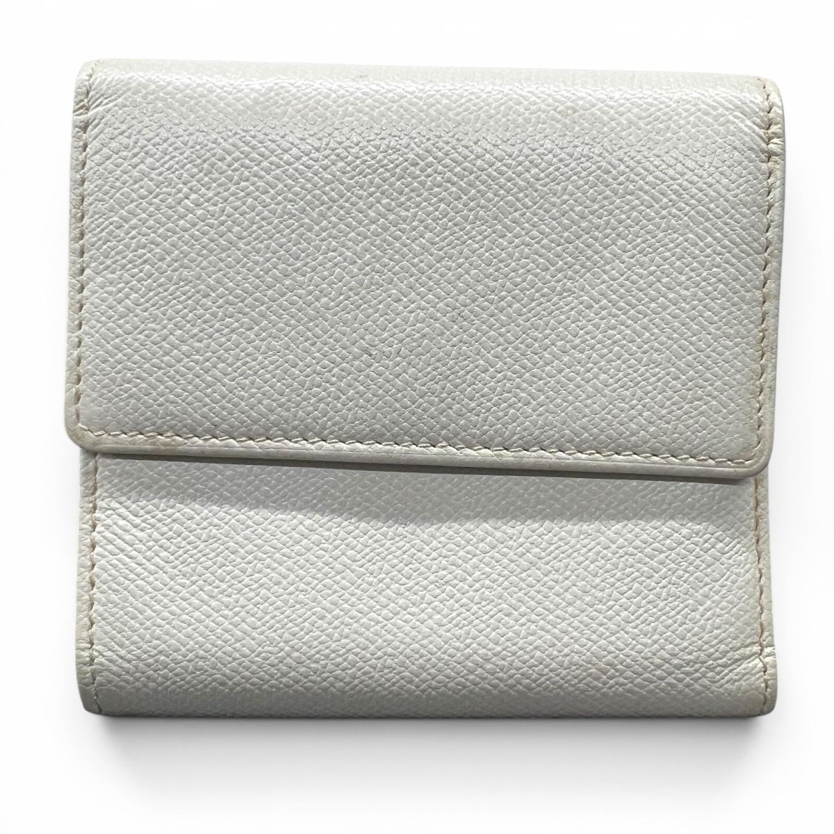 CHANEL シャネル  三つ折り 財布 ホワイト 白  ココボタン CHANEL シャネル ココボタン ココマーク Wホック財布 三つ折り財布