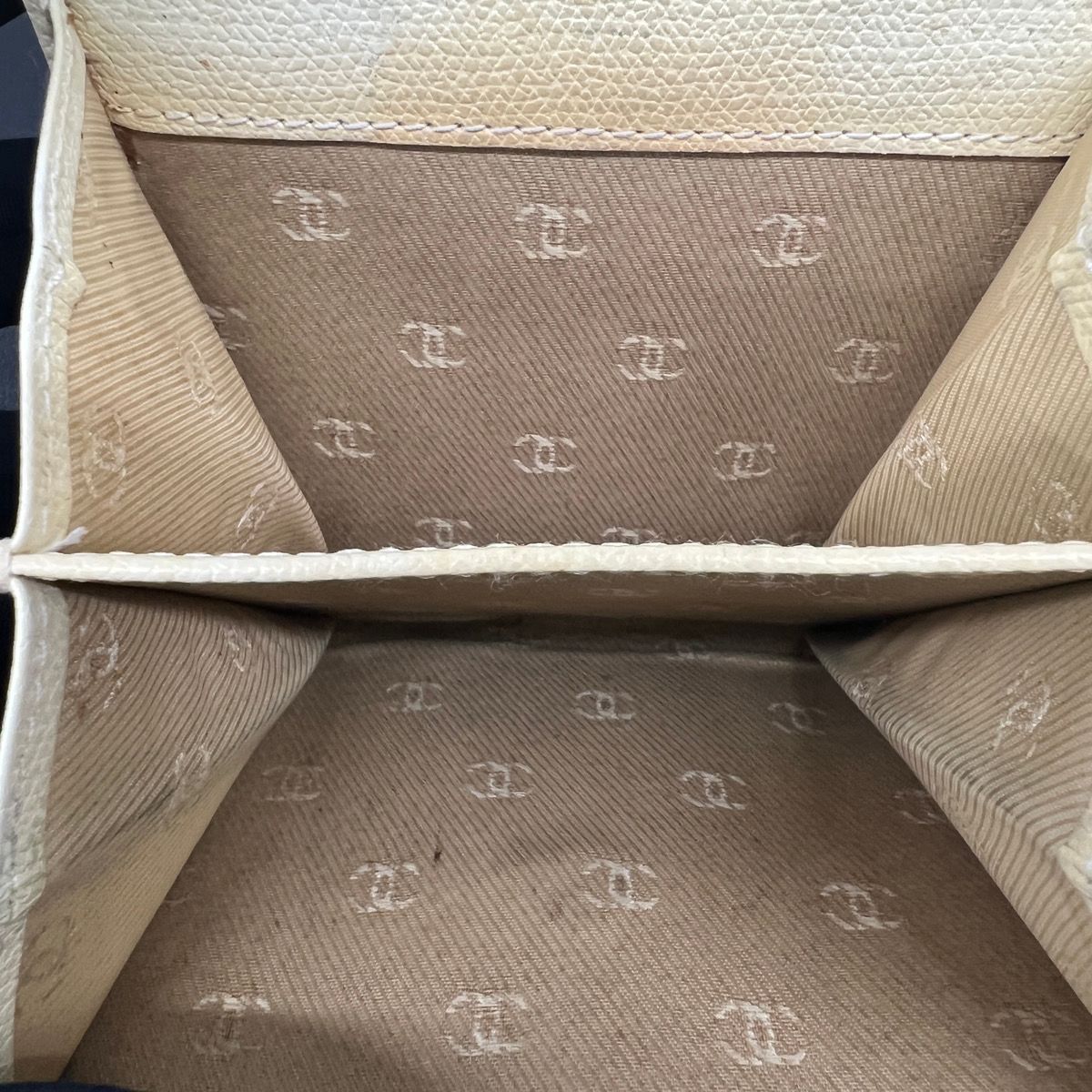 CHANEL シャネル ココボタン ココマーク Wホック財布 三つ折り財布