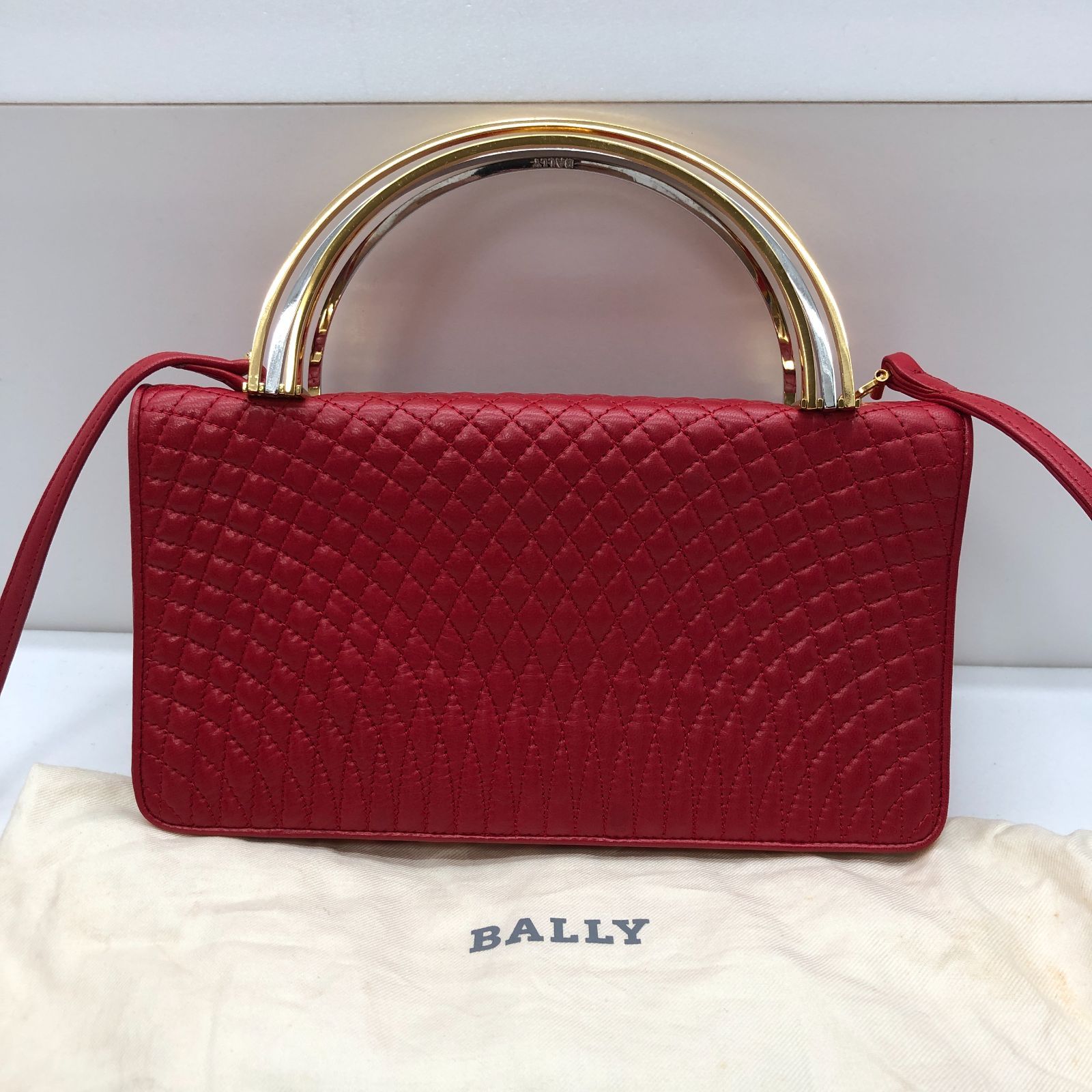 BALLY レザー ショルダーバッグ レッド 赤 バリー SGAW26-1659 - メルカリ