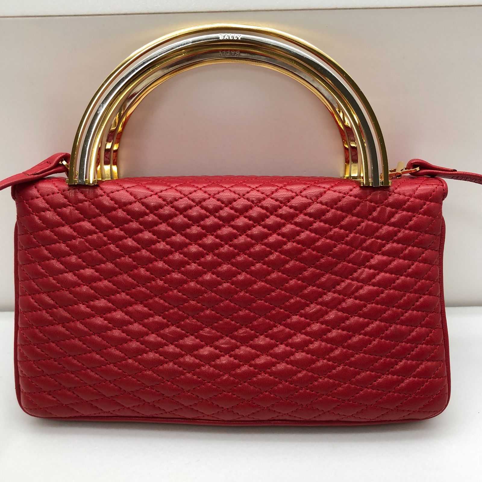 BALLY レザー ショルダーバッグ レッド 赤 バリー SGAW26-1659 - メルカリ
