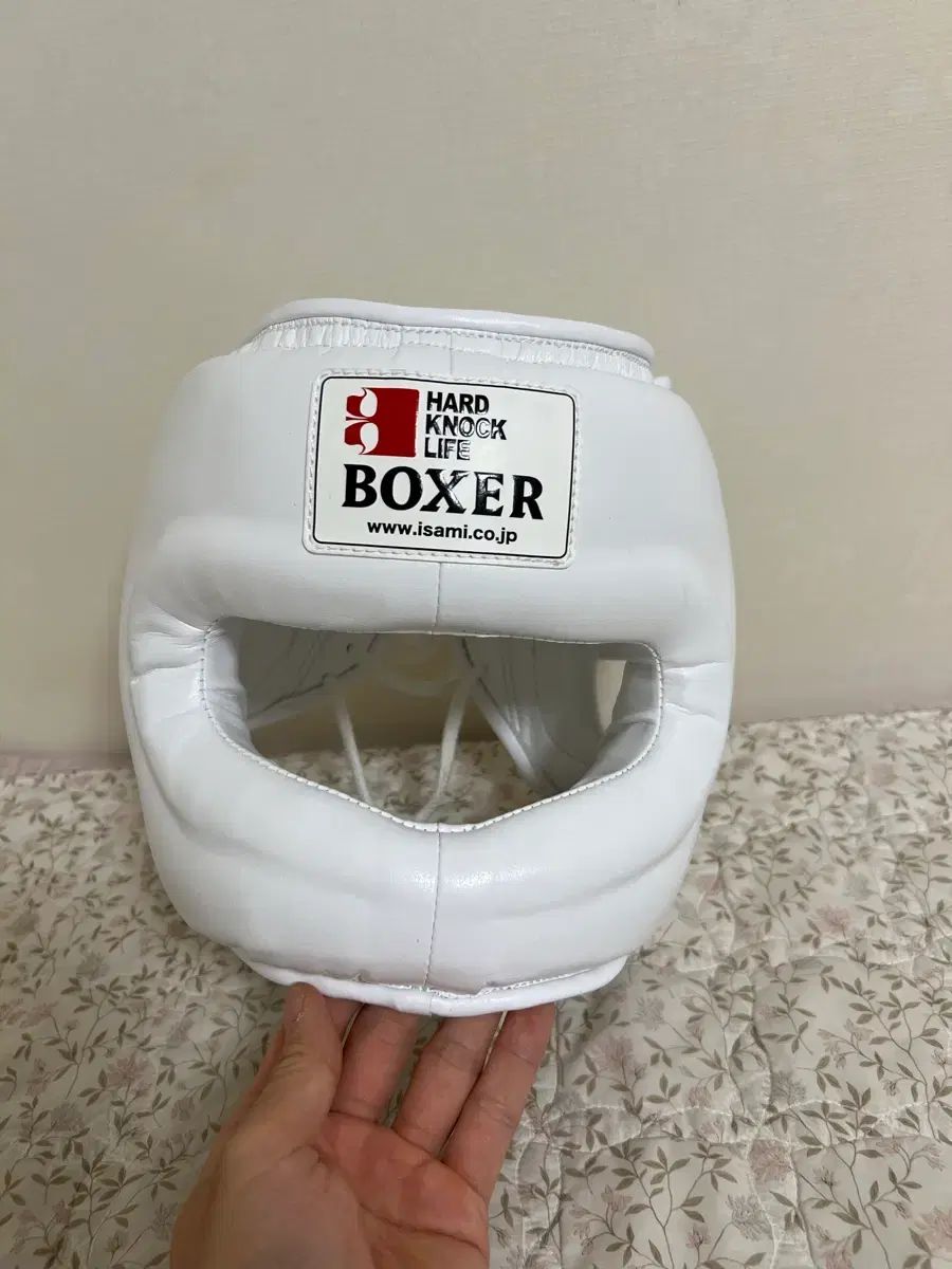 イサミ ヘッドギア ほぼ新品