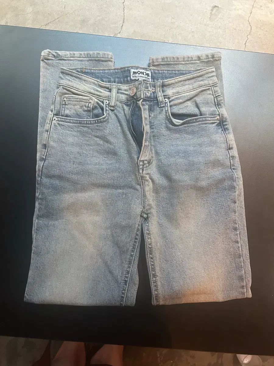 MONTS 25 スキニージーン