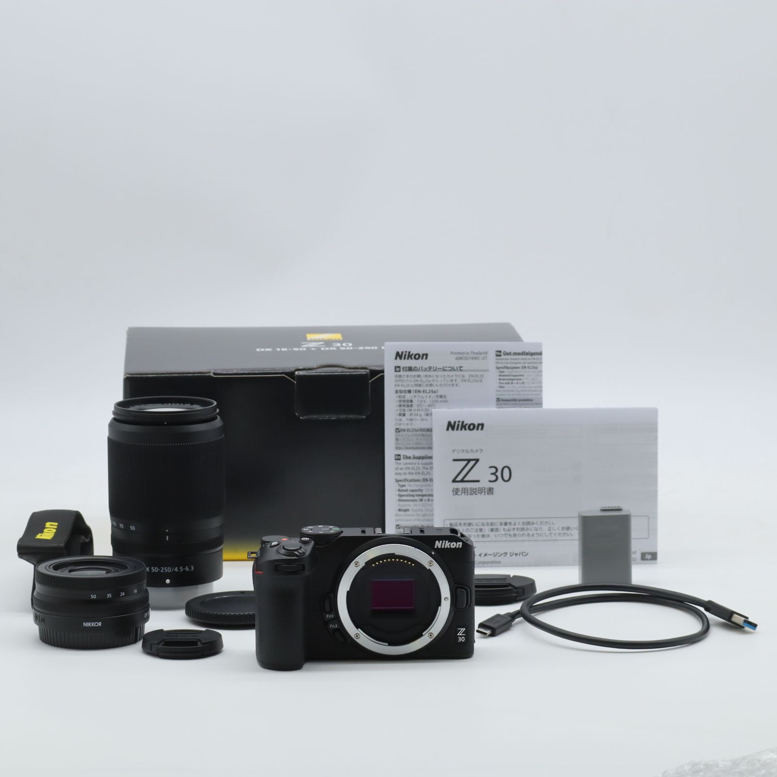 【ショット数80】Nikon Z30 ダブルズームキット｜APS-C ミラーレス一眼 Zマウント｜標準＋望遠レンズ付属・軽量コンパクト・Vlog／旅行撮影向け ニコン【中古】