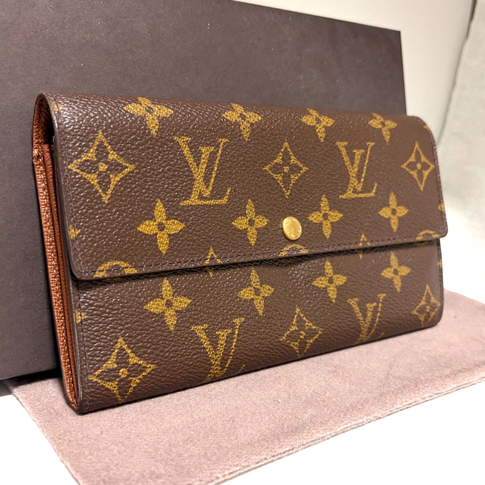 c63 ポルトモネ クレディ ポルトフォイユ サラ 旧型 Louis Vuitton ルイ ヴィトン 2つ 折り 二つ折り フラップ ボタン 式 長 財布 ウォレット モノグラム