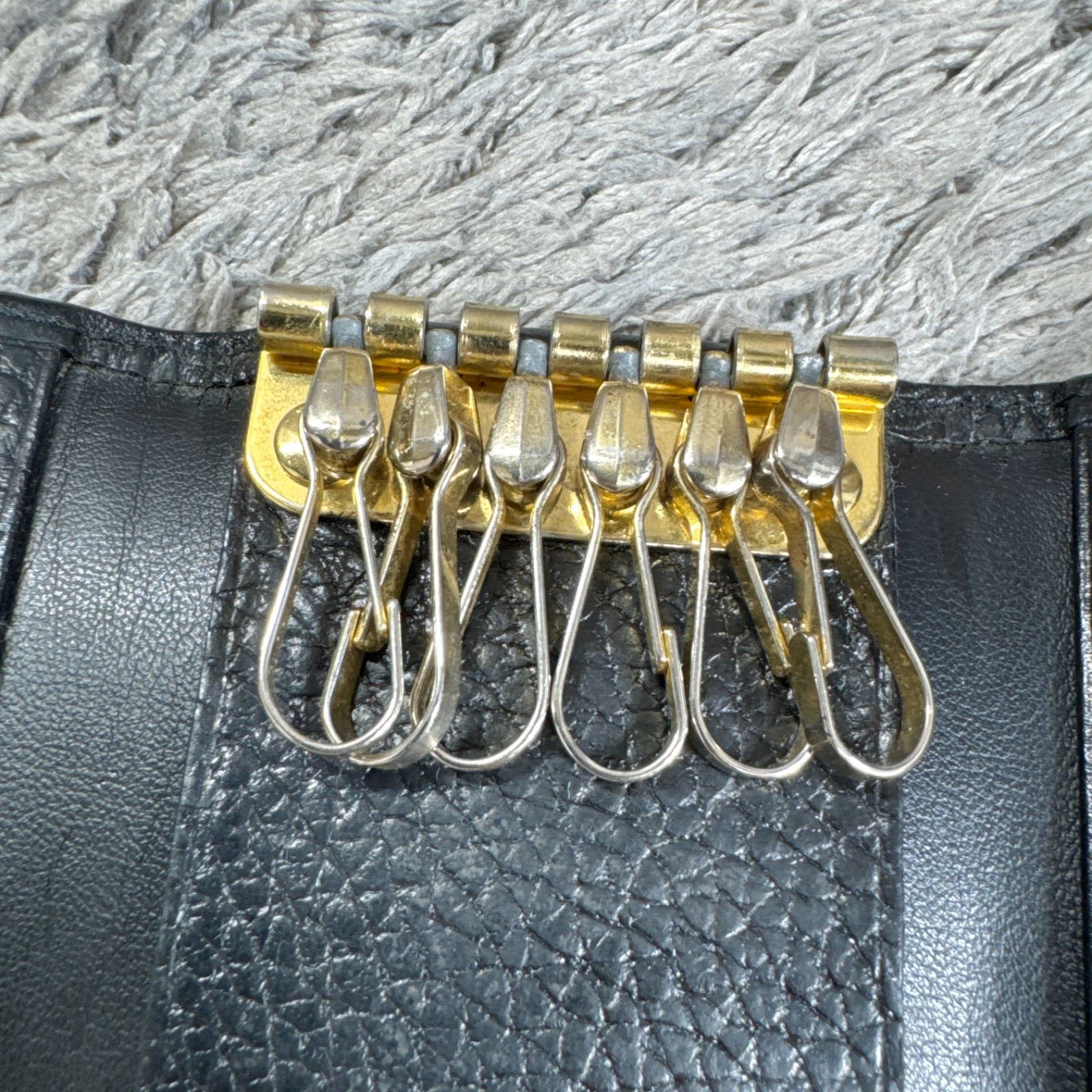 GIANNI VERSACE ブラック レザー キーケース GIANNI VERSACE ジャンニヴェルサーチ 6連 キーケース メデューサ