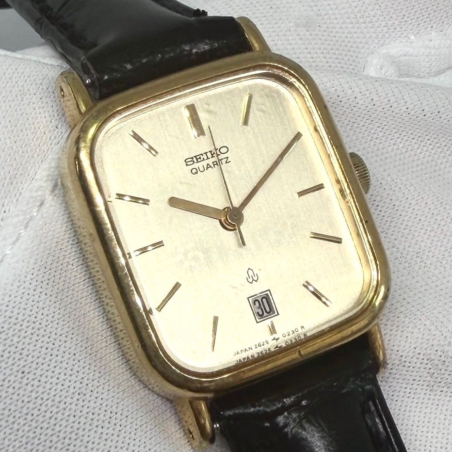 【稼動/美品】SEIKO セイコー ドレスウォッチ クォーツ デイト ゴールド文字盤 腕時計