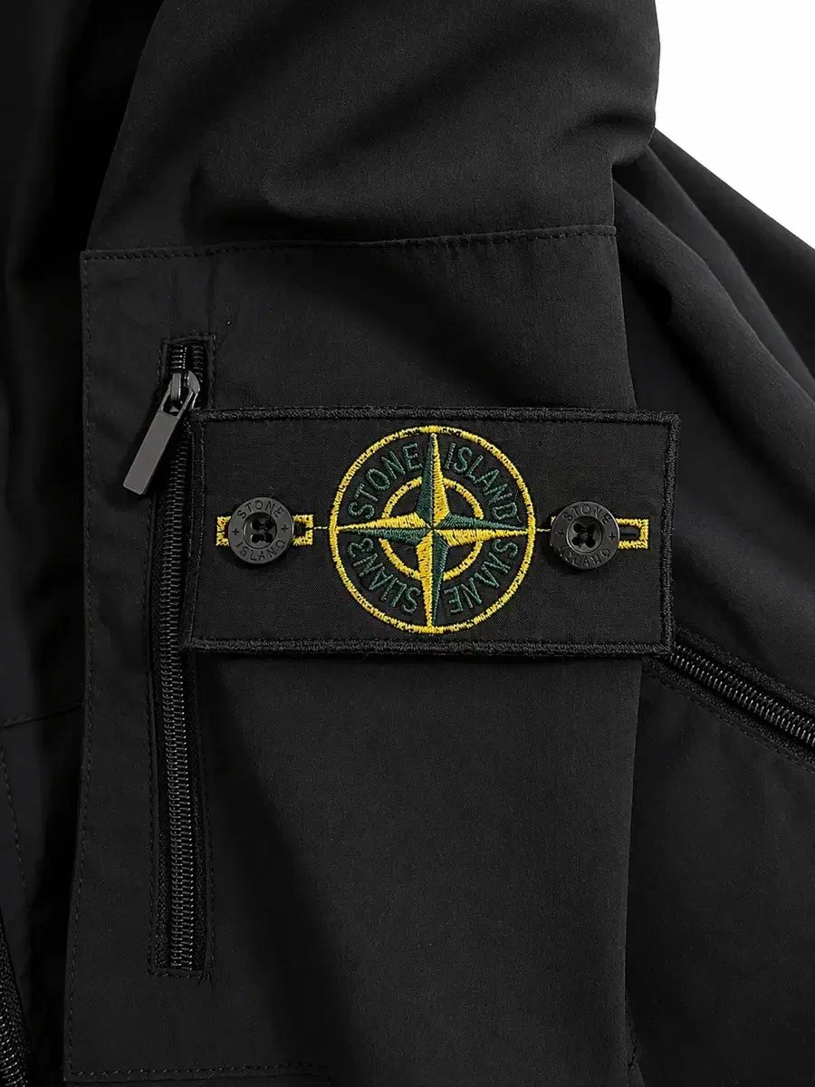 STONE ISLAND ストーンアイランド ウィンドブレーカー 出品
