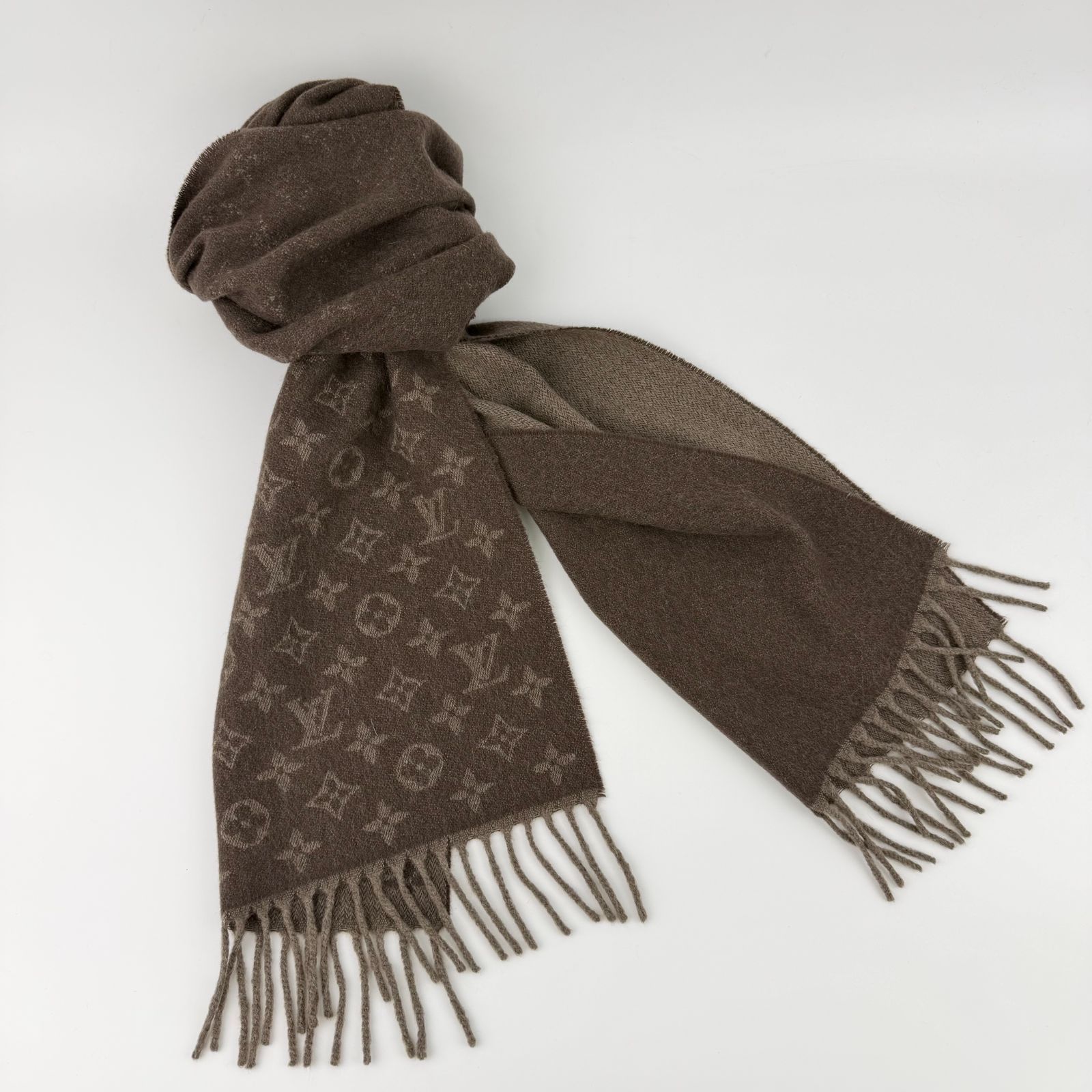 中古】LOUIS VUITTON ルイヴィトン マフラー エシャルプ・モノグラム 