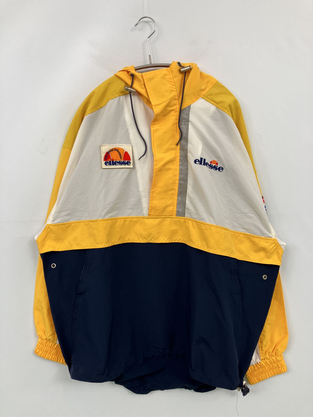 ellesse エレッセ ナイロンジャケット M その他 無地 ブランドロゴ 刺繍 フードあり