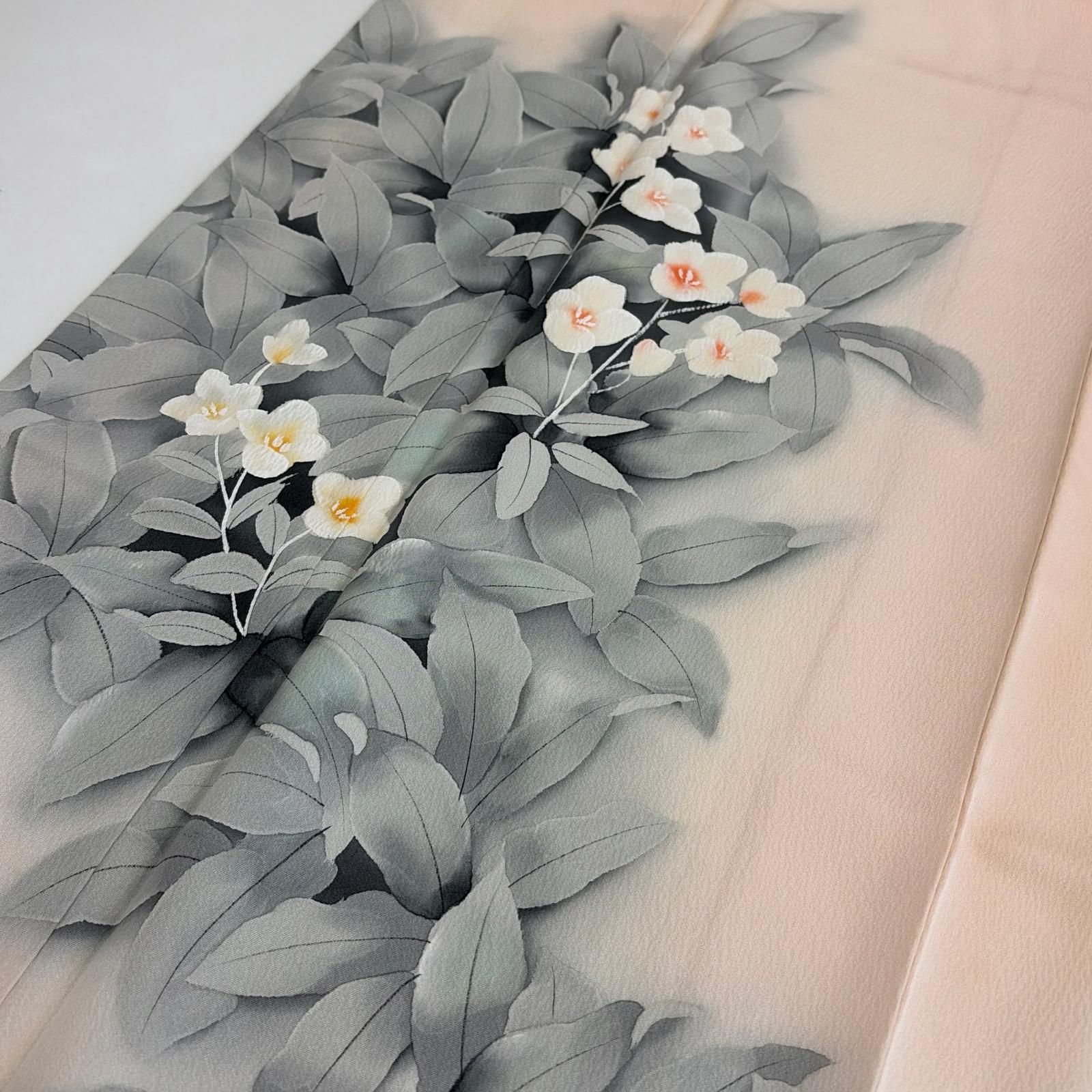 美品！正絹
西陣袋帯【辻が花】ｔ8184
【中古】お仕立上がり・振袖に 肌にやさしい“本物の絹”。老舗が仕立てた極上タオル。天然の保湿成分