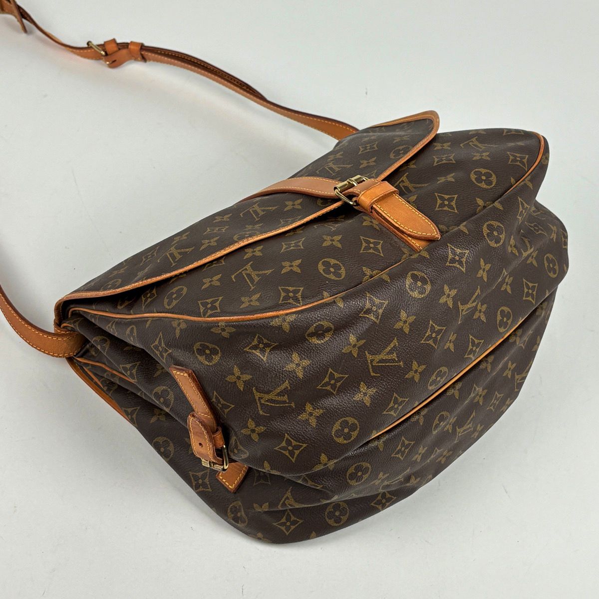 ルイヴィトン LOUIS VUITTON ソミュール35 ソミュール 35  M42254 モノグラム 斜め掛け フラップ カバン ショルダーバッグ モノグラムキャンバス ブラウン ルイヴィトンソミュール35 14145 ブラウン ゴールド金具 ユニセックス