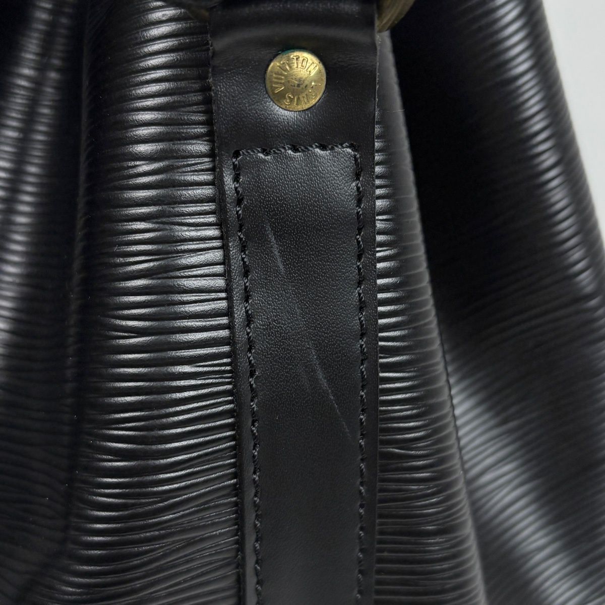 LOUIS VUITTON ルイ ヴィトン エピ プチノエ ショルダーバッグ ワン 