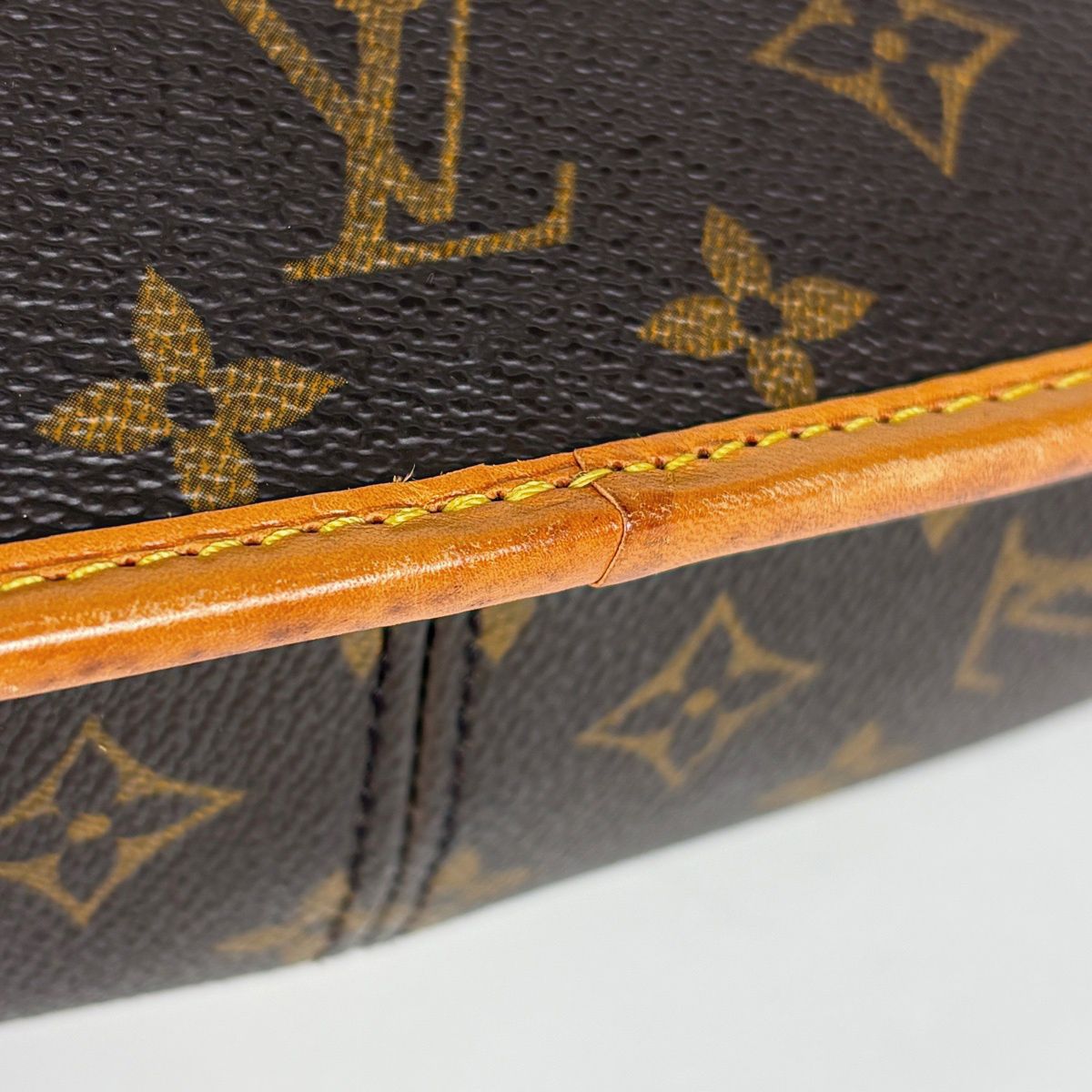 LOUIS VUITTON ルイ・ヴィトン M42250 モノグラム ソローニュ 斜め掛け ショルダー バッグ フランス製 ブラウン系【中古】 ルイ・ヴィトン Louis Vuitton ソローニュ 斜め掛け ショルダーバッグ