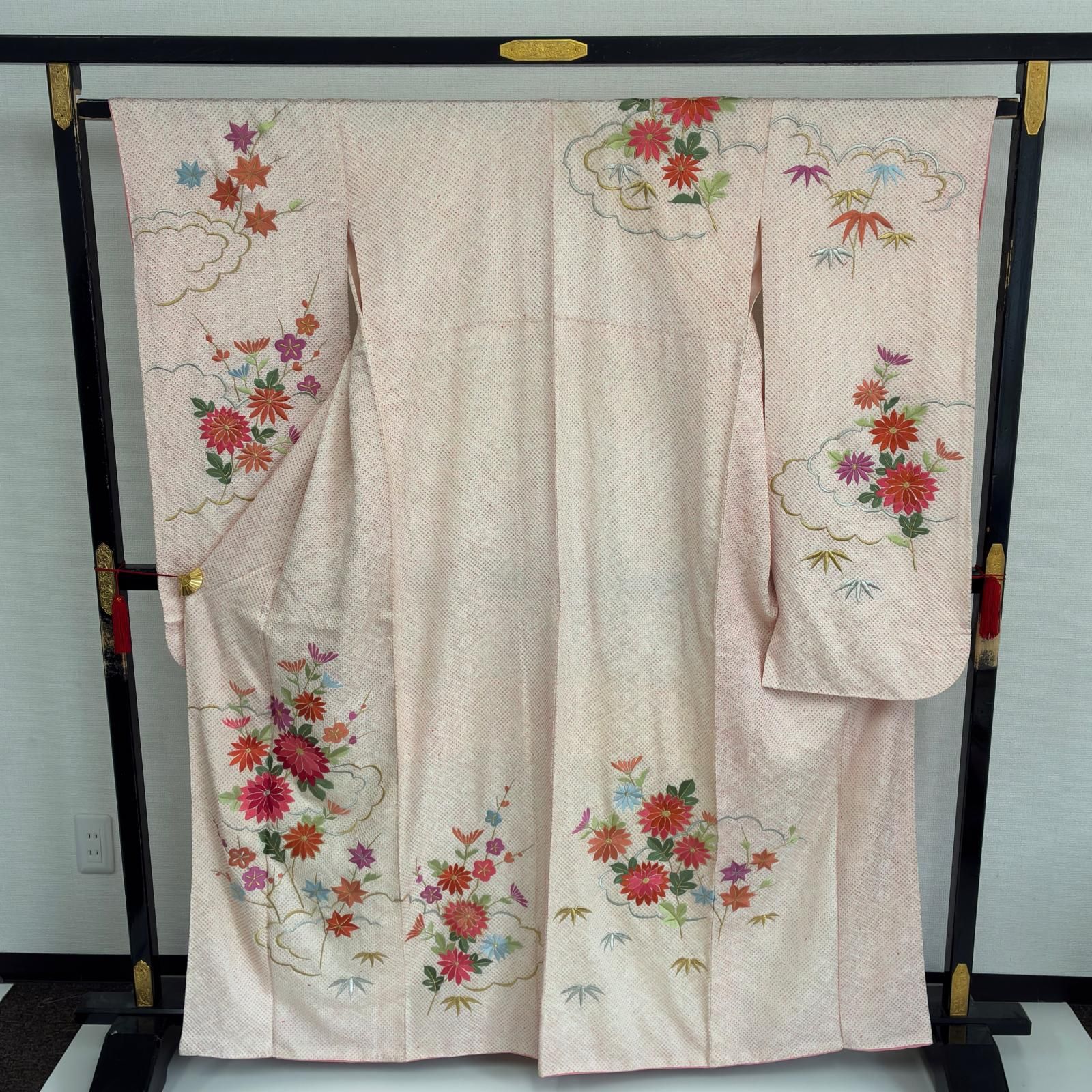 振袖 刺繍 総絞り 正絹 素敵な花草 袷 着物 MK-7954 - メルカリ