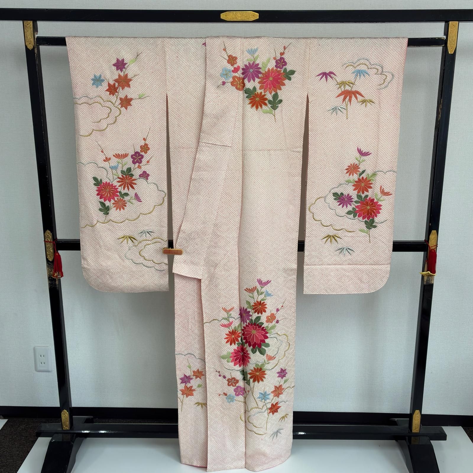 振袖☆正絹 総絞り 花文様 振袖 総絞り 花模様 裄長 - からん::アンティーク着物・リサイクル着物