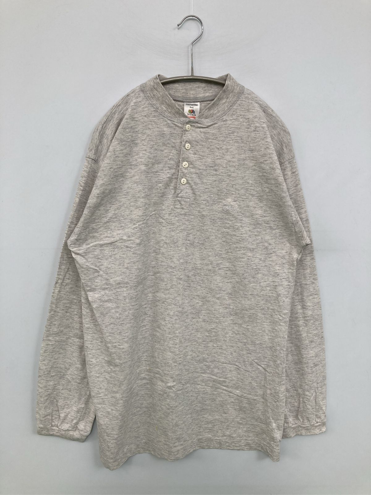 FRUIT OF THE LOOM フルーツオブザルーム Tシャツ/カットソー M グレー 無地 ワンポイント ミドル丈 長袖 ヘンリーネック クルーネック(丸首)