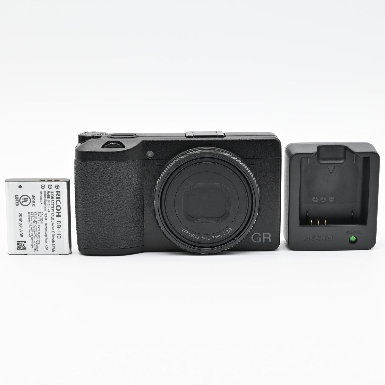 RICOH GR Ⅲ ショット数 4447回 別売り充電器BJ-11付 - メルカリ