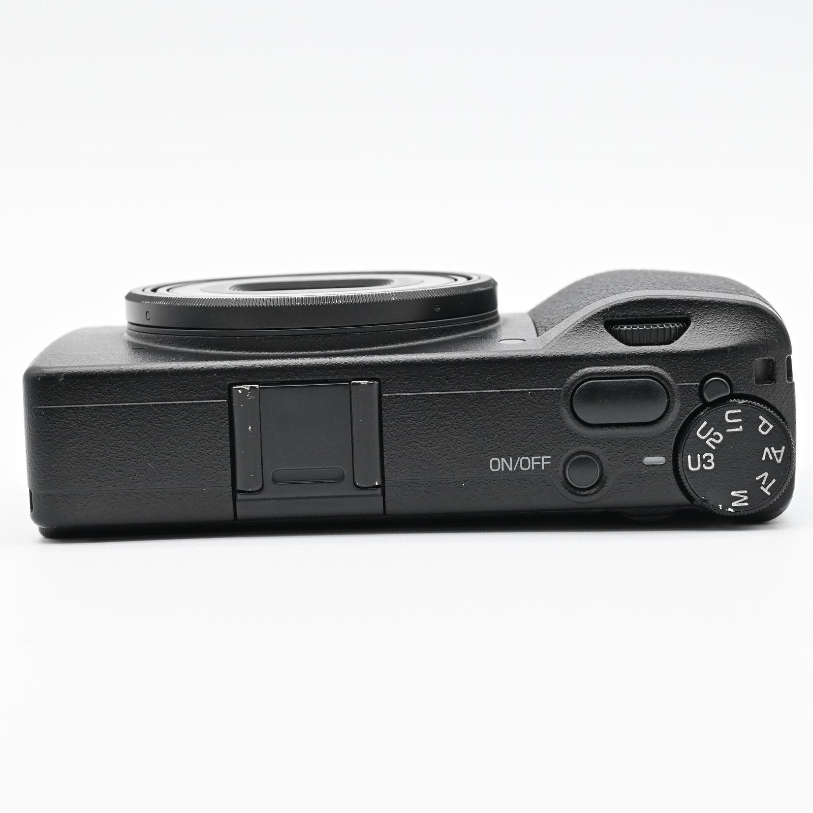 RICOH GR Ⅲ ショット数 4447回 別売り充電器BJ-11付 - メルカリ