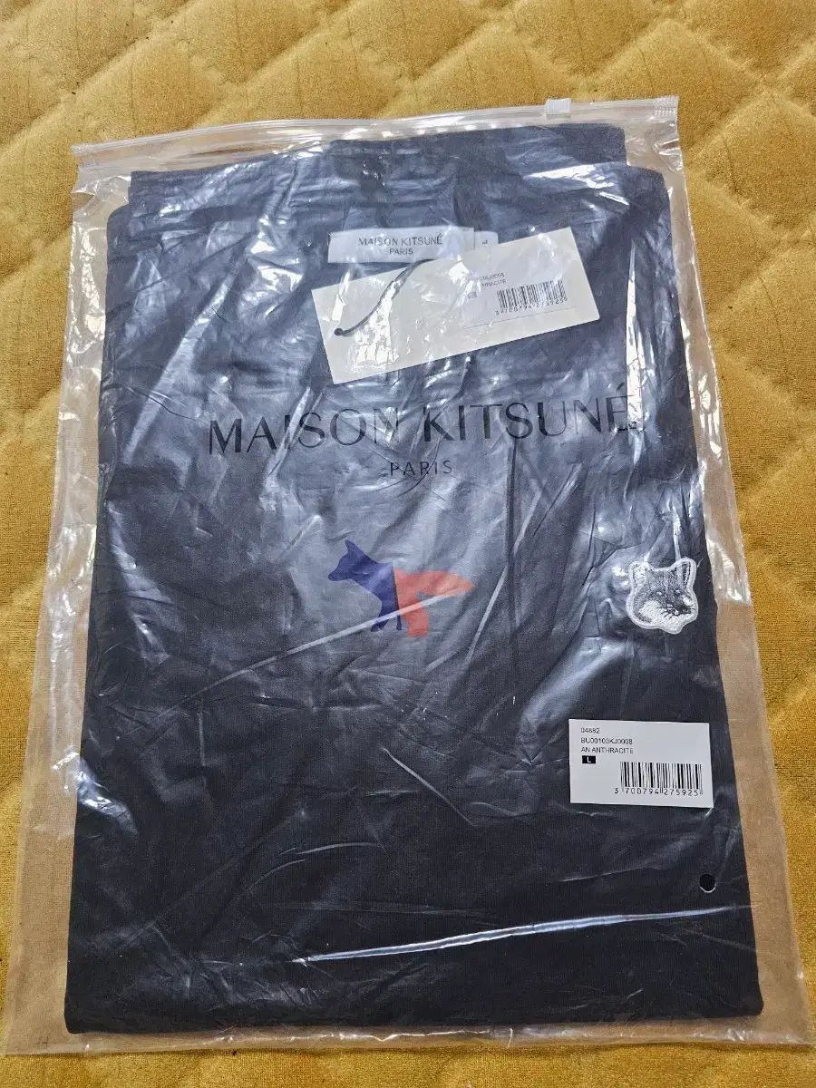 メゾンキツネ ブラック 半袖 Tシャツ L 新品