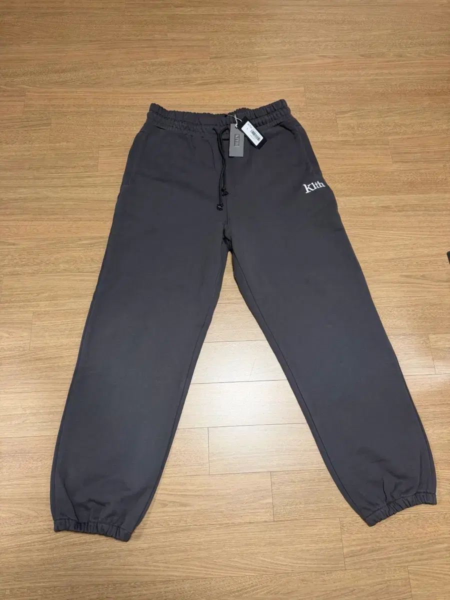 L KITH(キス) グレー スウェット パンツ