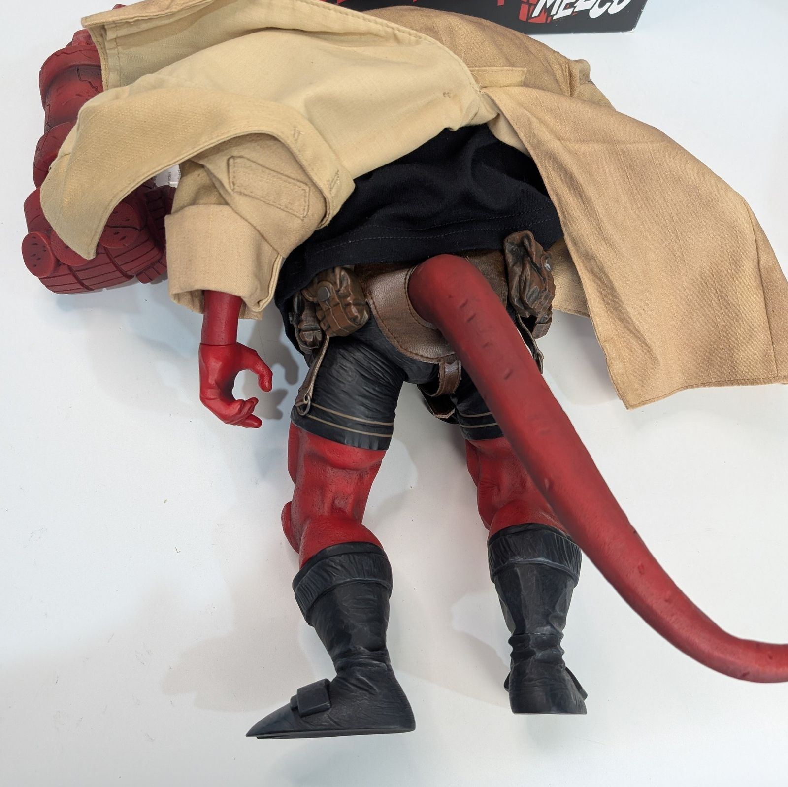 希少✨️Mezco Toyz ヘルボーイ サマエル フィギュア 入手困難 希少 メズコ MEZCO ヘルボーイ フィギュアHELLBOY フィギュア グッズ