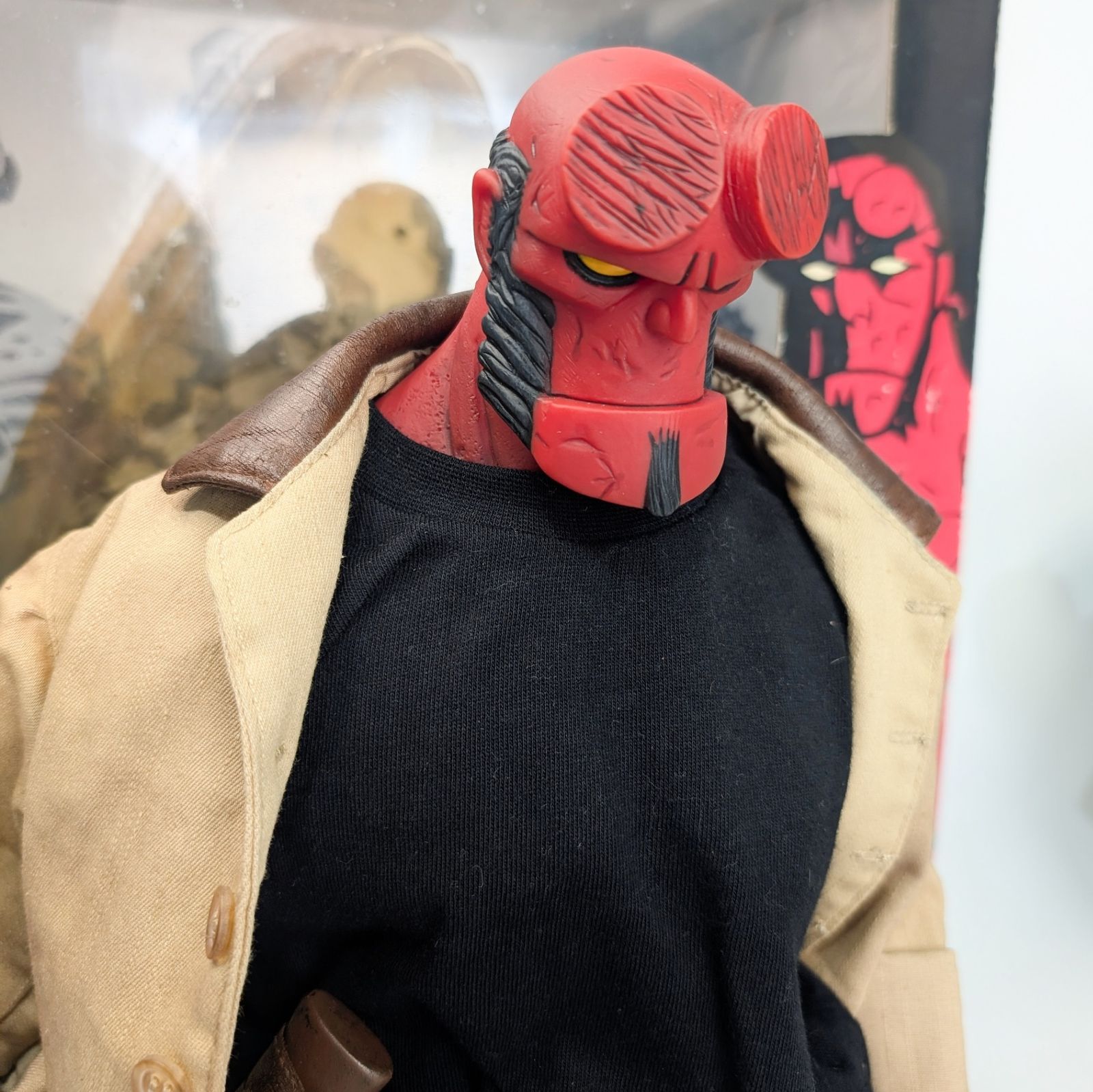 希少 メズコ MEZCO ヘルボーイ フィギュアHELLBOY フィギュア グッズ