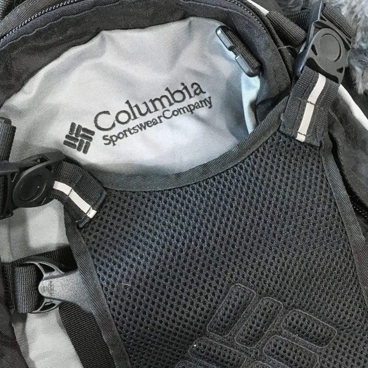 トゥーティー/A0 Columbia コロンビア 90's メッシュ バックパック 30L マルチ バッグ