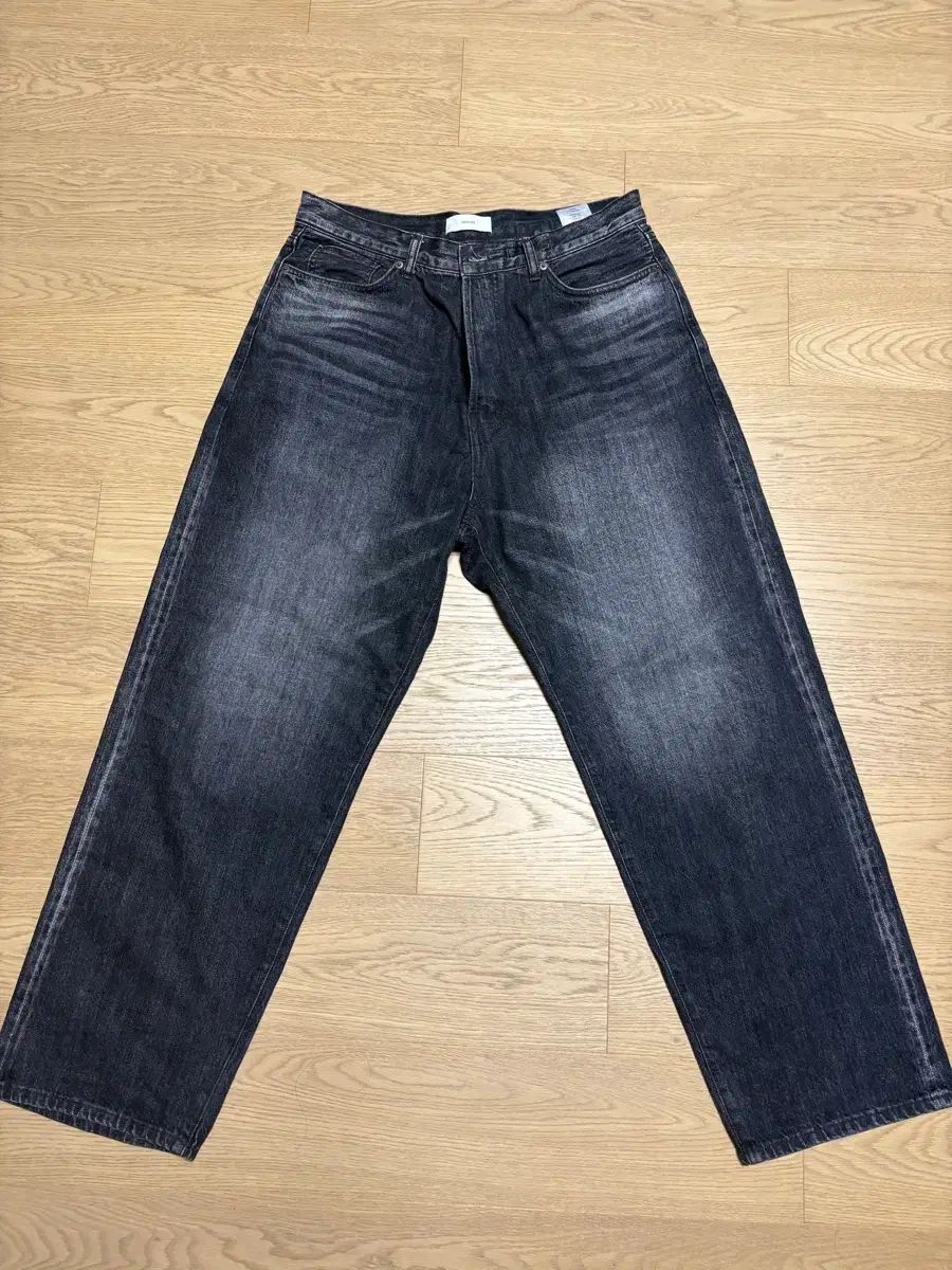 OURSELVES(アワーセルブス) 25ss ワイド テーパード ウォッシュド ブラック デニム