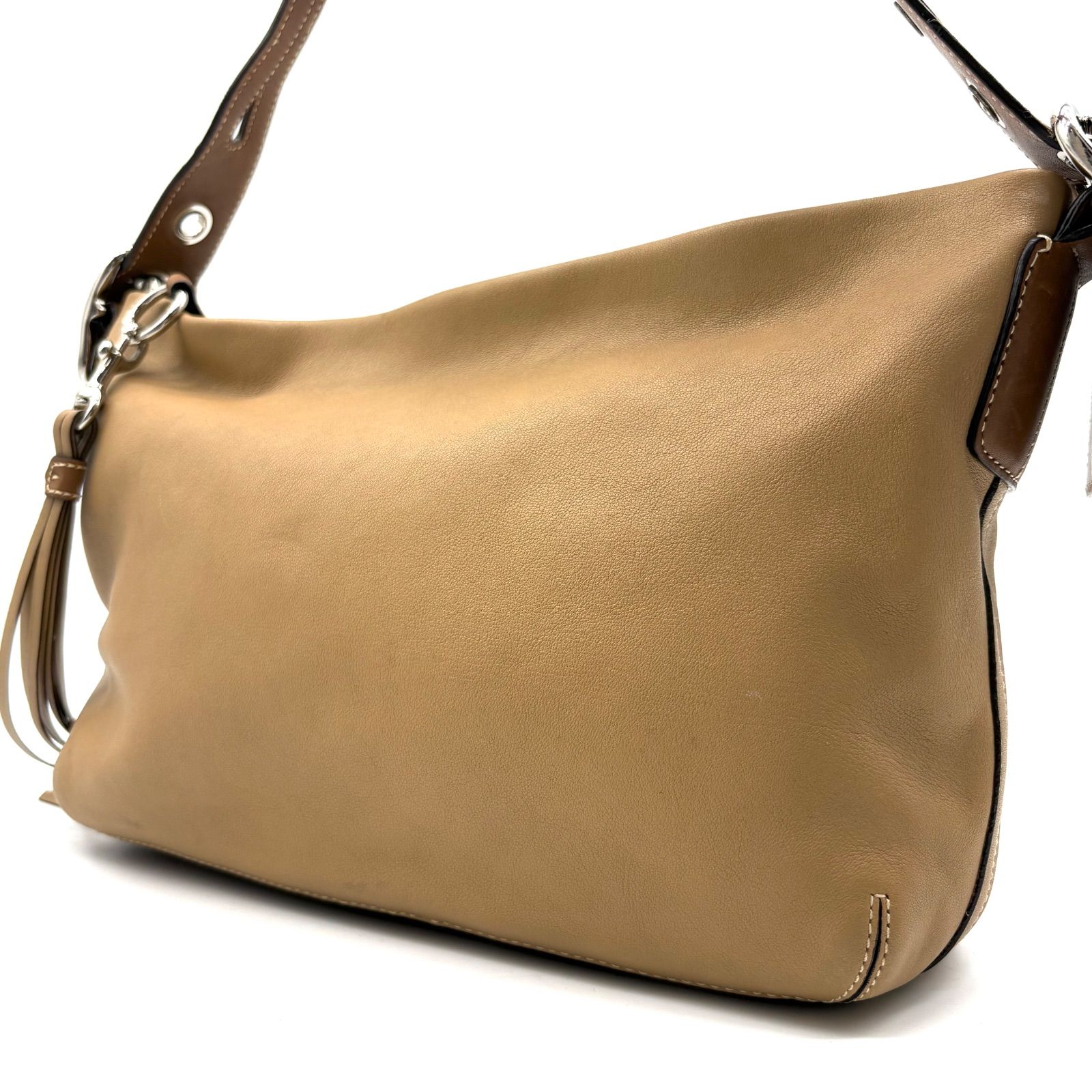 美品✨】COACH y2k Vintage Leather Shoulder Bag with Tassel beige 