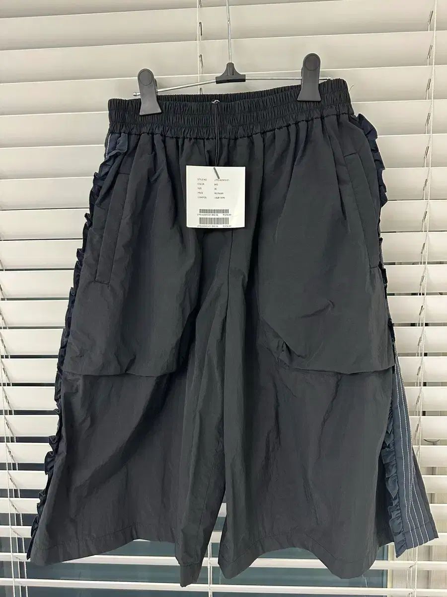 LUCKY CHOUETTE ラッキーシュエトゥ ハーフパンツ