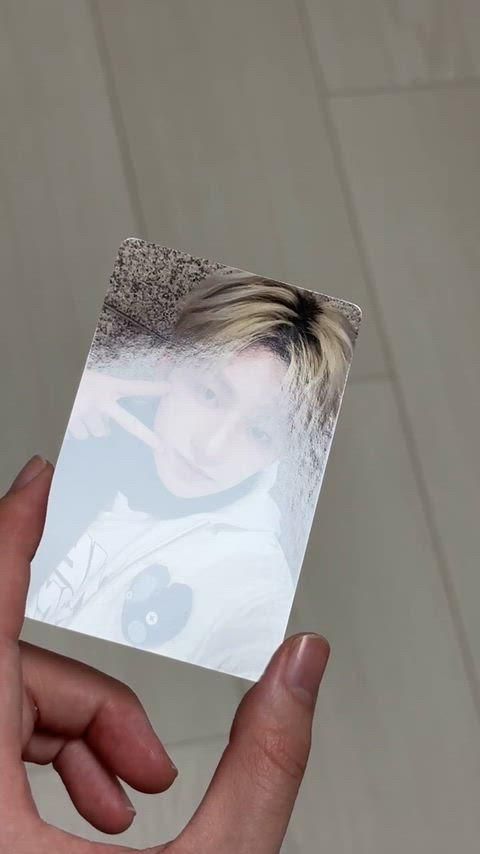 ツアー ジフン(JIHOON) YIZHIYU 一直娱 4 0 上海 ペンサ サイン会