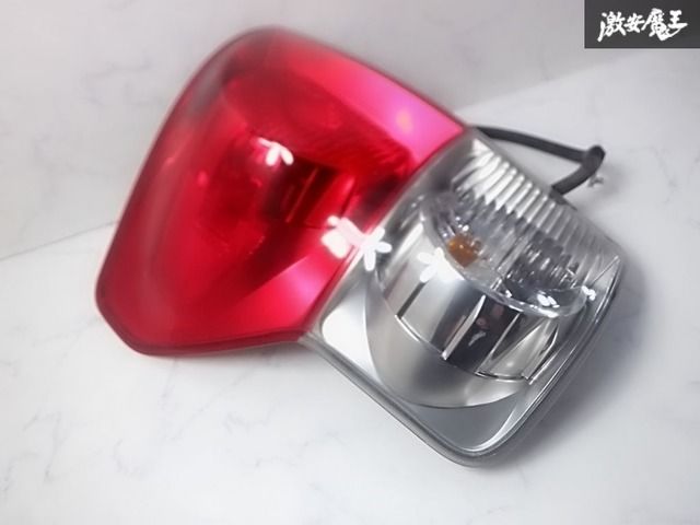 車 タンドラ 2007〜 純正テールランプ 左右